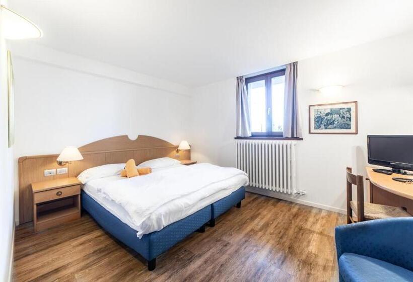 غرفة كلاسيكية, Montana