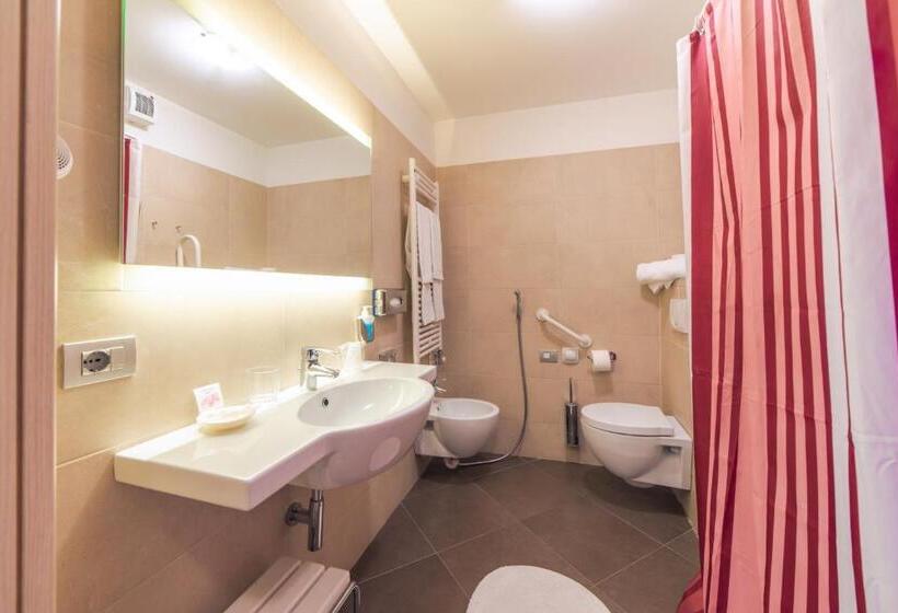 غرفة كلاسيكية, Montana