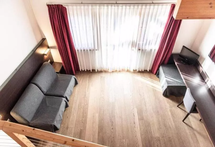 Duplex-sviitti, Montana