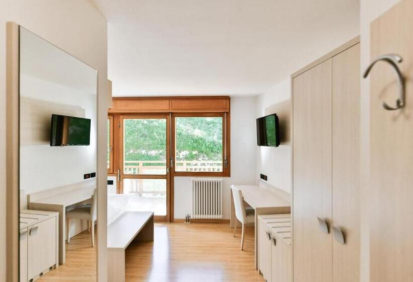 غرفة كلاسيكية, Montana