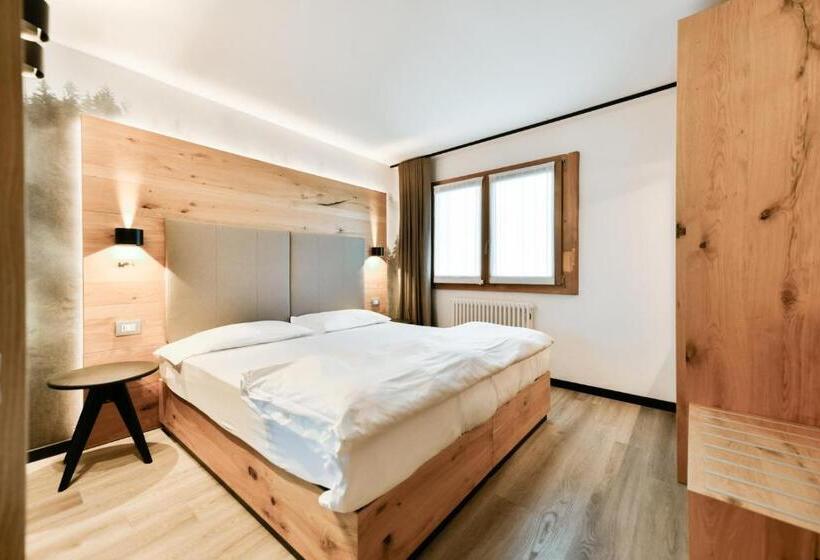 جناح مطلّ علي الجبل, Montana