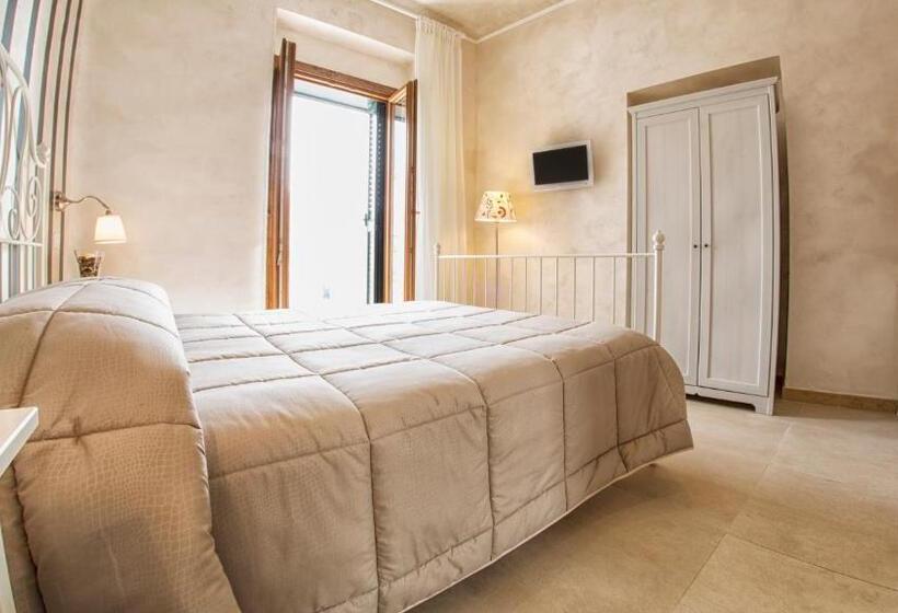 Quarto Estandar, Relais La Pretura