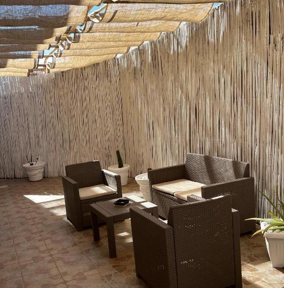 חדר סטנדרט, Tabby