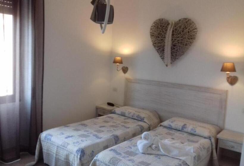 חדר סטנדרט, Tabby