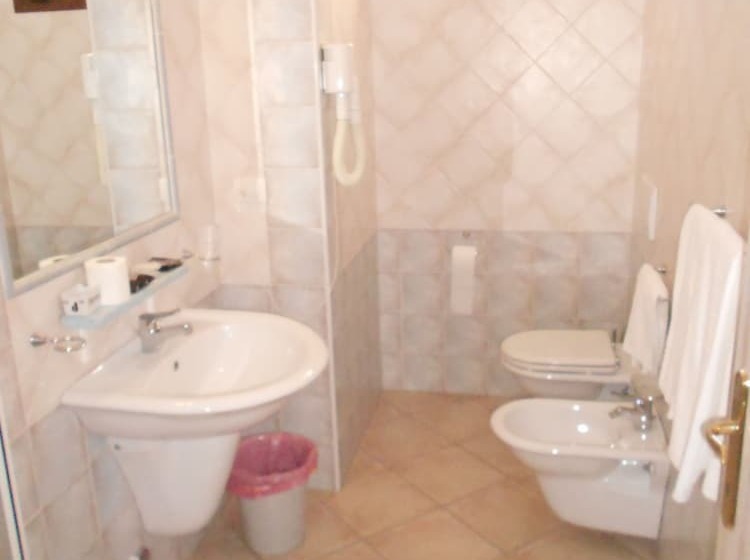 חדר סטנדרט, Tabby