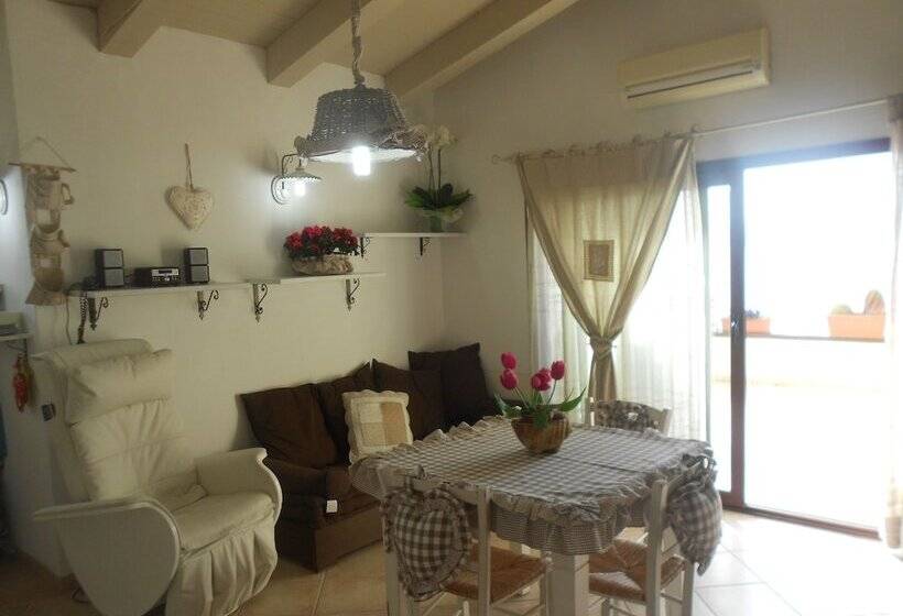 סוויטה עם טרסה, Tabby