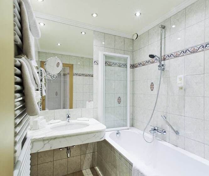 山の見えるスーペリアルーム, Nockresort