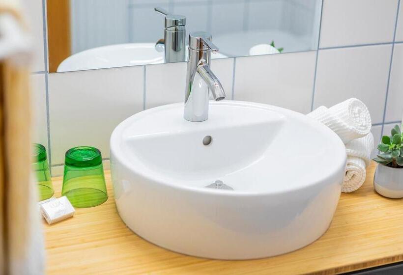 Семейные Апартаменты, Garni Weberhäusl