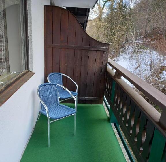 חדר סטנדרט לארבעה, Gasthof Zum Pfandl