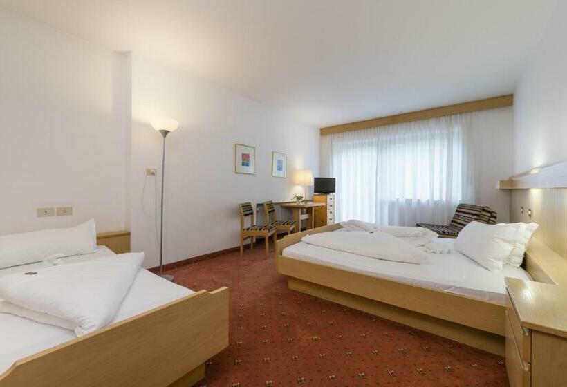 חדר אקונומי, Pension Prack