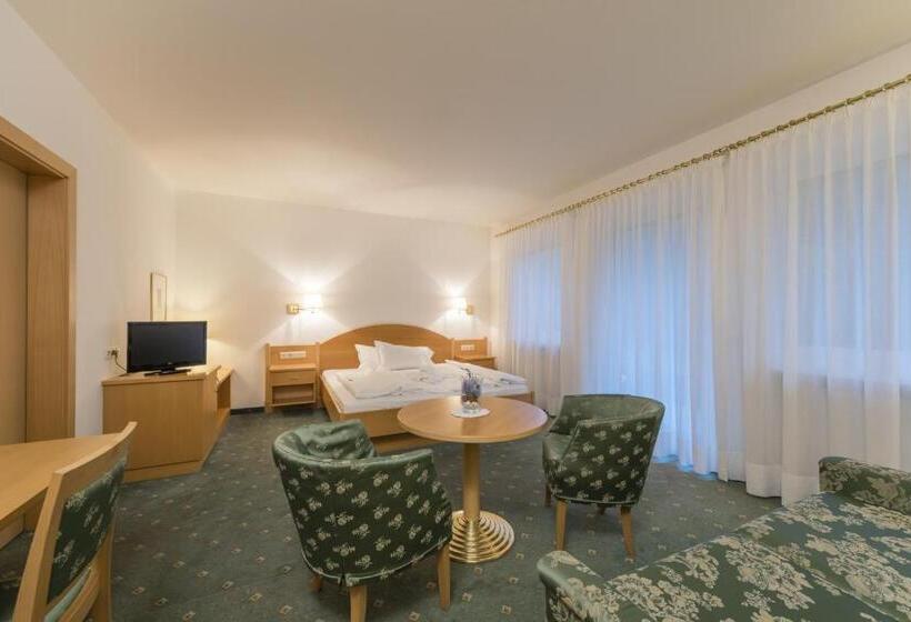 חדר קומפורט, Pension Prack