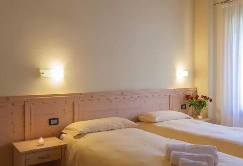 スタンダードトリプルルーム, Residence Hotel Raggio Di Luce