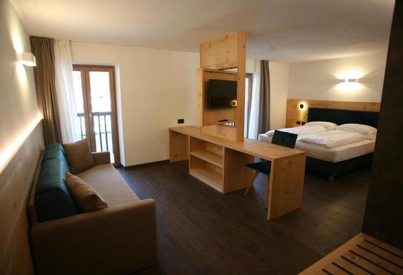 디럭스 룸, Alpen Hotel Vidi