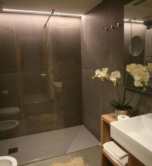 디럭스 룸, Alpen Hotel Vidi