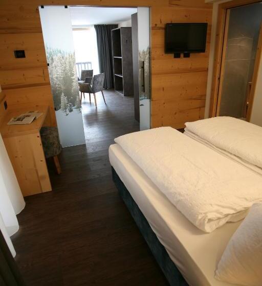 발코니가 있는 스위트, Alpen Hotel Vidi