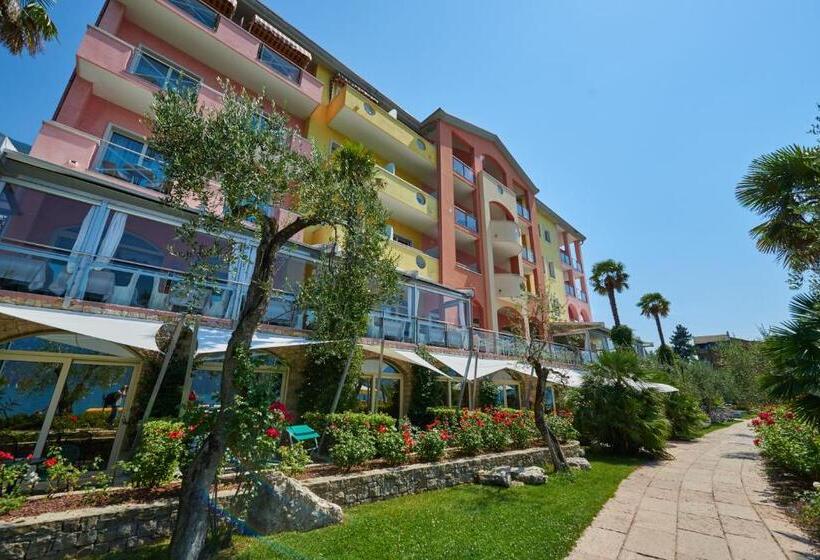 Полулюкс Interior, Belfiore Park Hotel 4stars Superior Adults Only