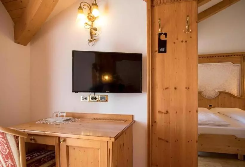 山の見えるスーペリアルーム, Chalet All'imperatore
