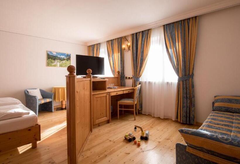 חדר סטנדרט לארבעה, Chalet All'imperatore