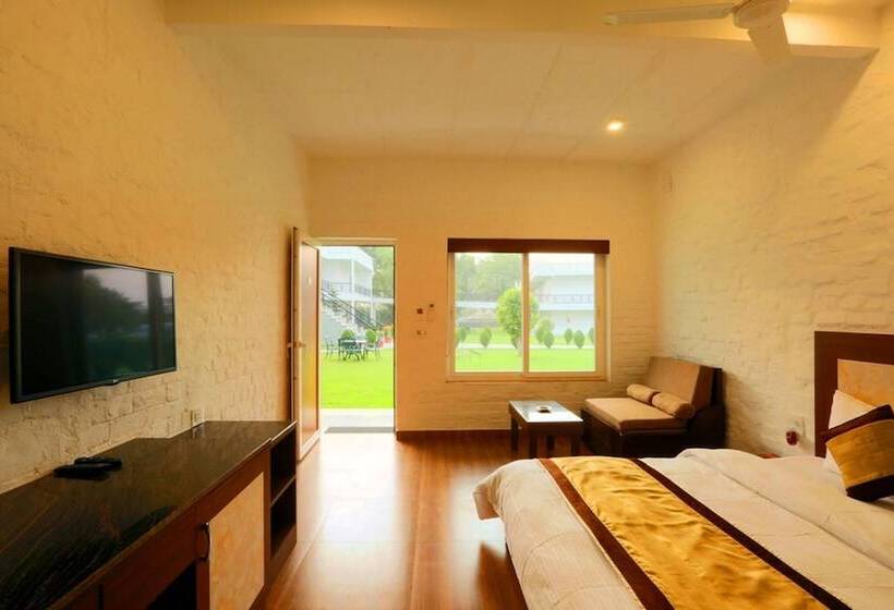 豪华房间, Aapno Ghar Resort & Amusement Park