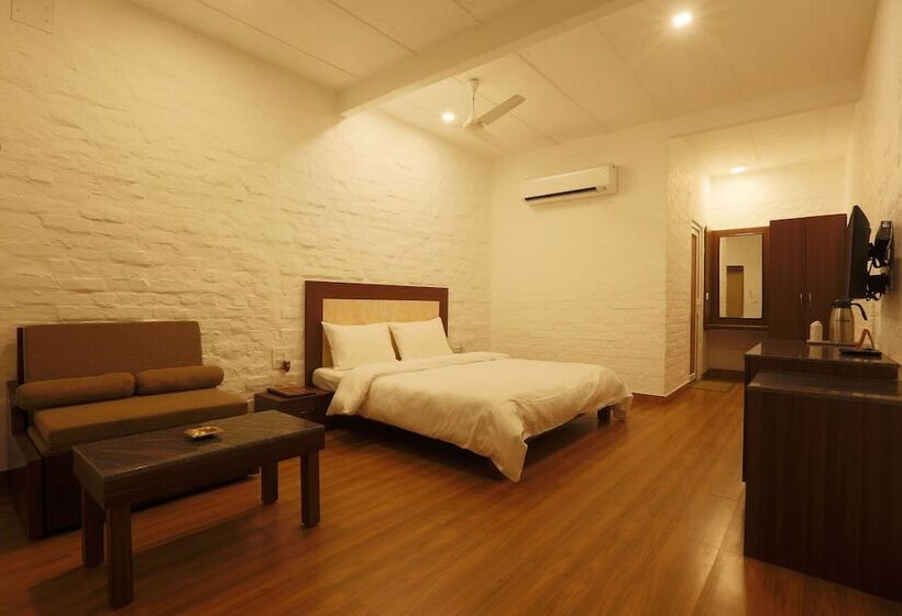 豪华房间, Aapno Ghar Resort & Amusement Park