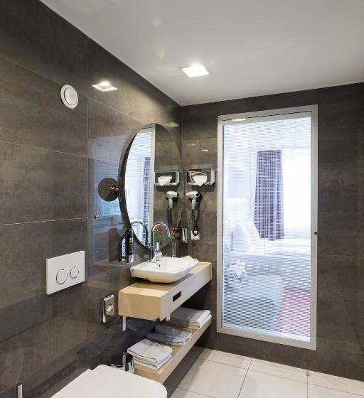 اتاق لوکس, Bayer S