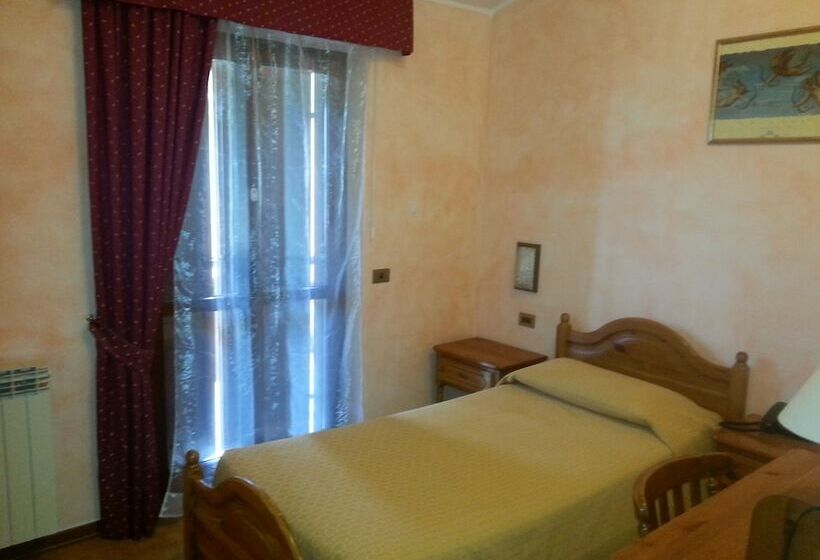 バルコニー付きシングルスタンダードルーム, Belvedere