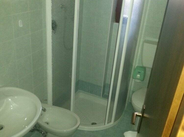 バルコニー付きシングルスタンダードルーム, Belvedere