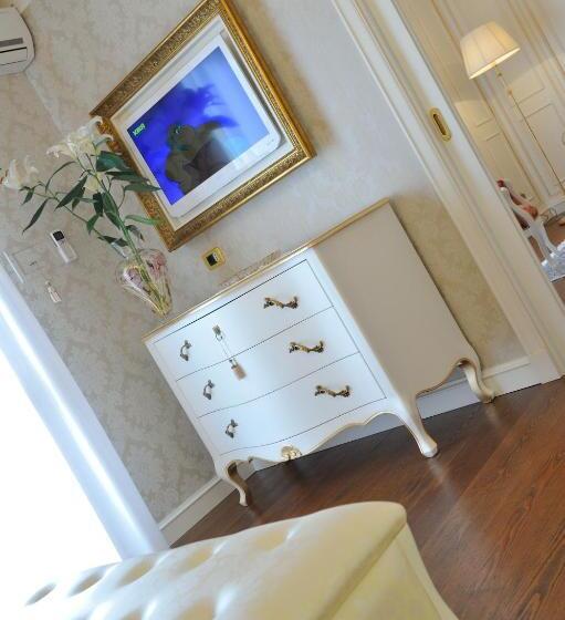 スイート, Ca  D Oro Tre Stelle Superior Adults Only