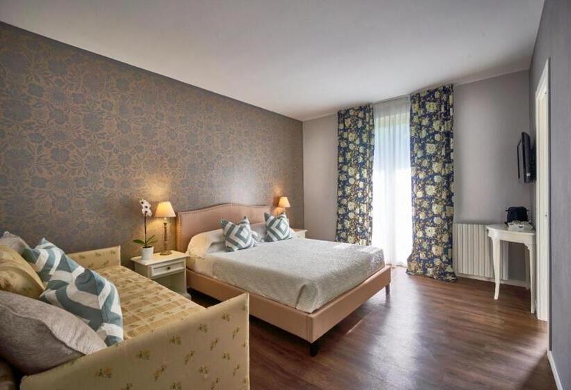 Номер Deluxe, Clodia   Adults Only