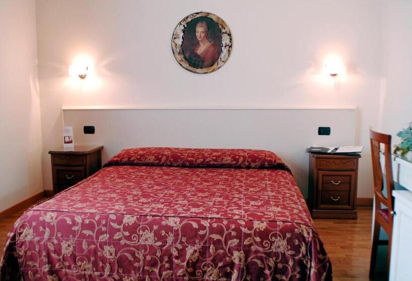 스탠다드 룸, Da Franco