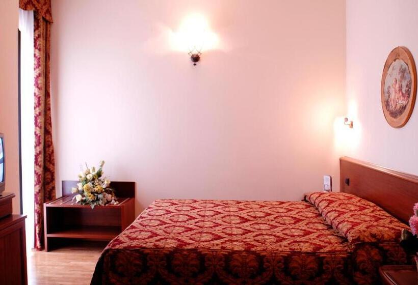 스탠다드 룸, Da Franco