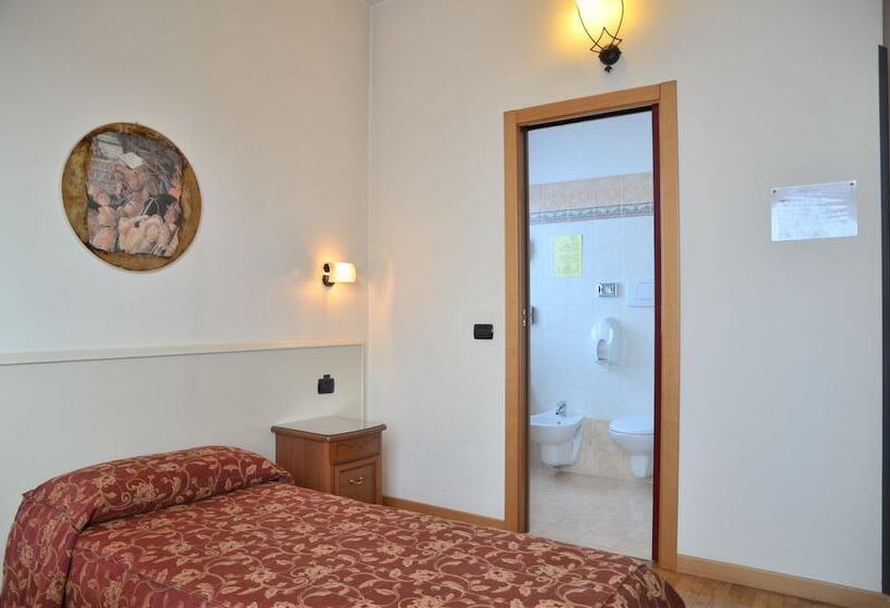 스탠다드 싱글 룸, Da Franco