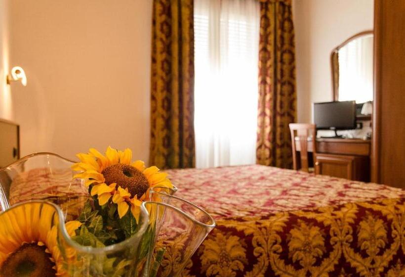 스탠다드 룸, Da Franco