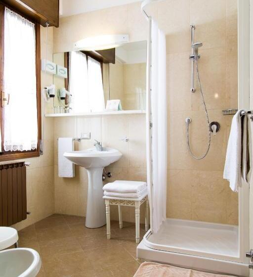 غرفة قياسية, Diana