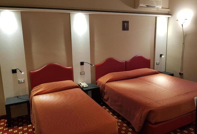 غرفة قياسية ثلاثية, Diana