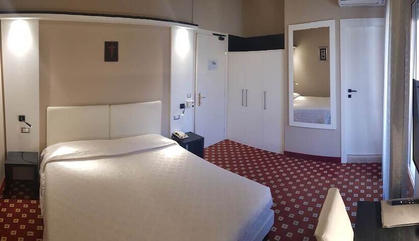 غرفة قياسية, Diana