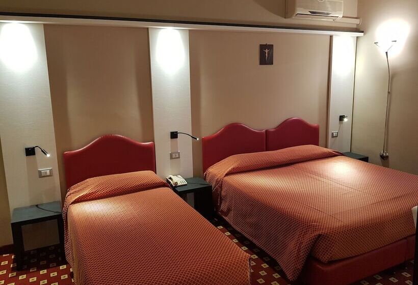 غرفة قياسية ثلاثية, Diana