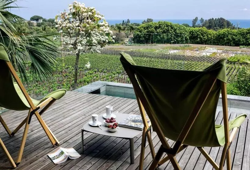 بانگلوی استاندارد, Donna Carmela Resort & Lodges