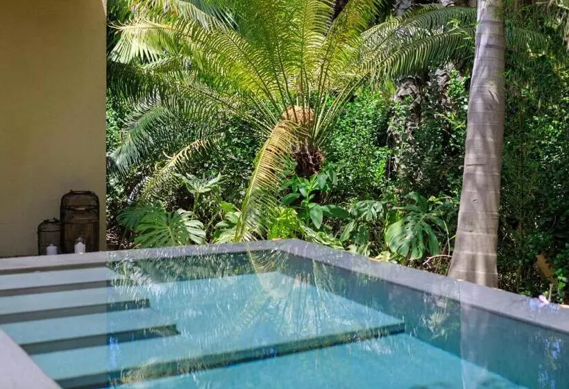 بانگلوی استاندارد 2 خوابه, Donna Carmela Resort & Lodges