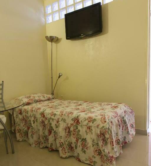 标准单人间, Europa Fiera Rho