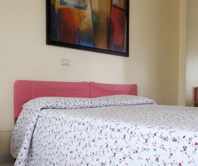 标准单人间, Europa Fiera Rho