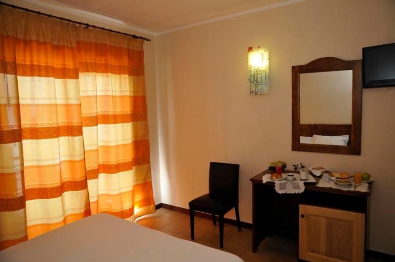 اتاق استاندارد, Fly