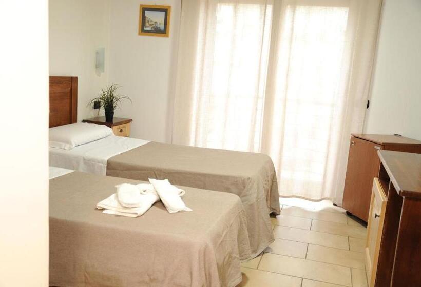 اتاق استاندارد, Fly