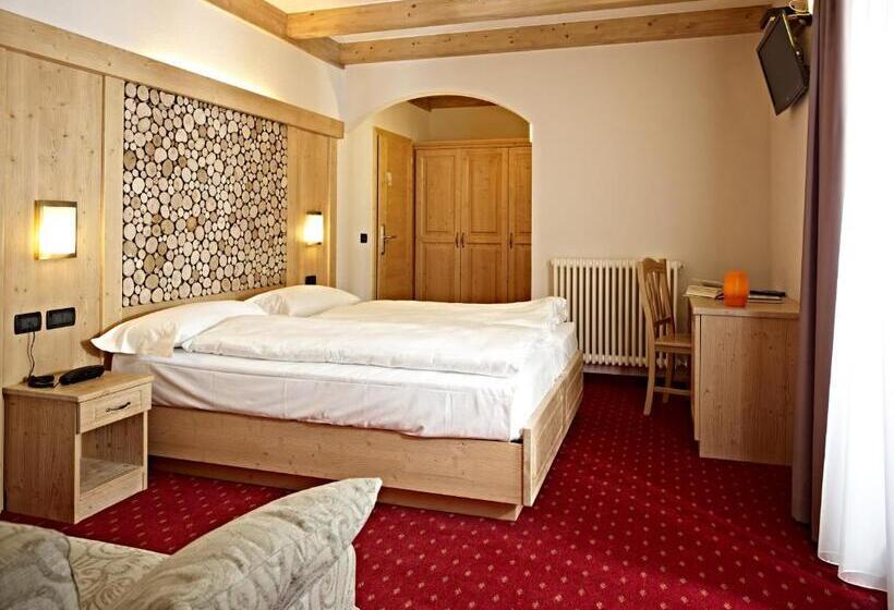 غرفة كومفورت ثلاثية, Garni My Ledro