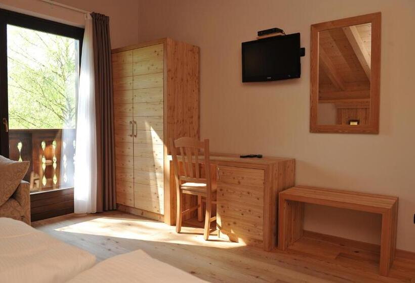 חדר סופריור לשלושה, Garni My Ledro