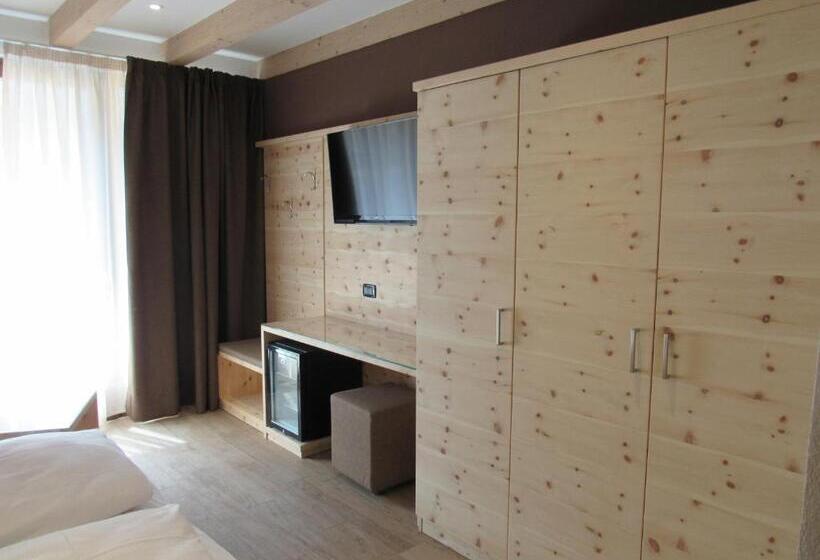 חדר דלוקס, Garni My Ledro