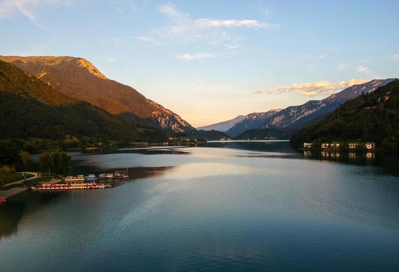 חדר דלוקס לשלושה, Garni My Ledro