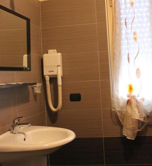 スタンダードトリプルルーム, Legnano