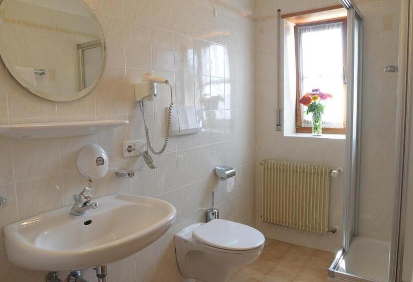 标准间, Lengsteinerhof