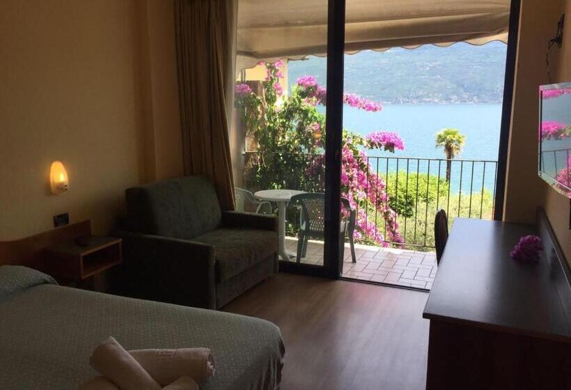 Pokój Superior Trzyosobowy, Lido